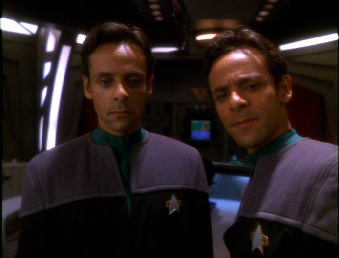 Doctor Bashir and the hologram of himself 
