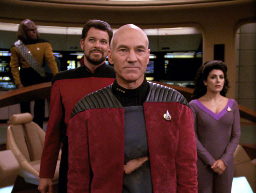 Picard on the bridge talking to the Tamarians