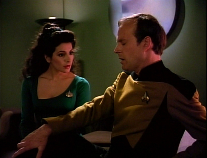 Troi counsels Barclay