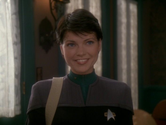 Ezri in Sisko's Creole Kitchen in "Image in the Sand"