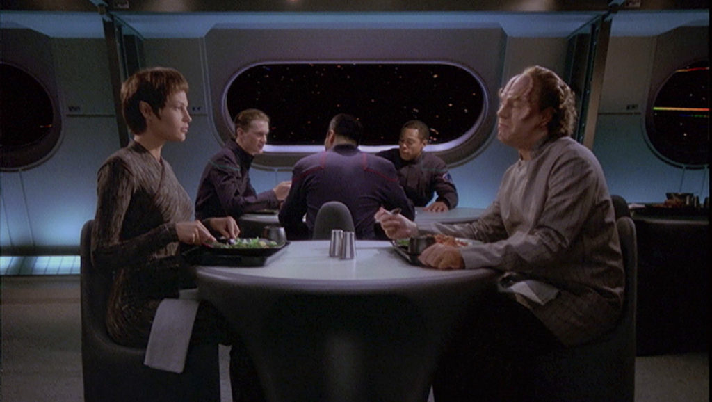 T'Pol and Phlox discuss IDIC in "the Andorian Incident"