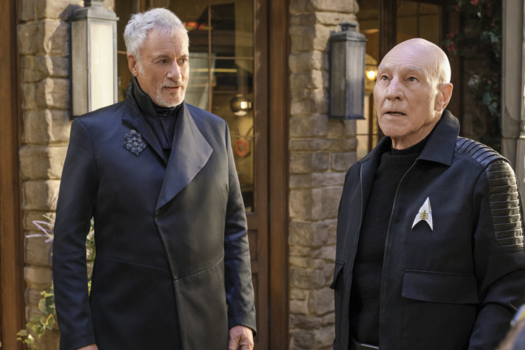 Picard talks to Q in Picard Season 2