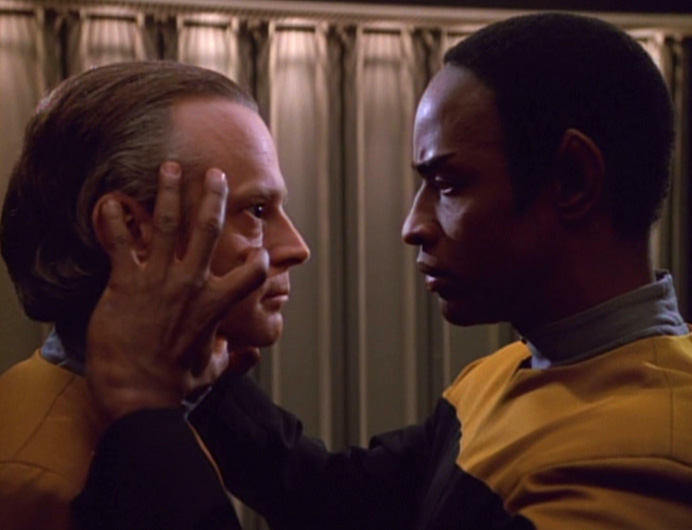 Tuvok mind melding with Suder