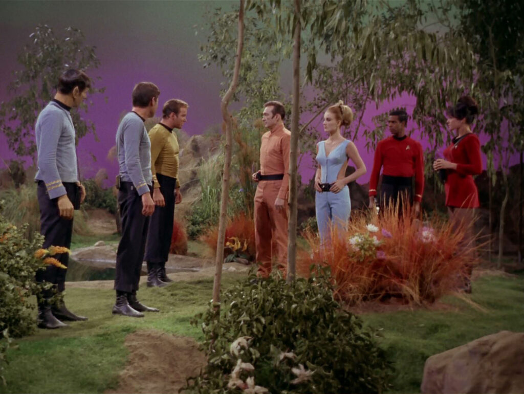 The Enterprise crew meets the Kelvans