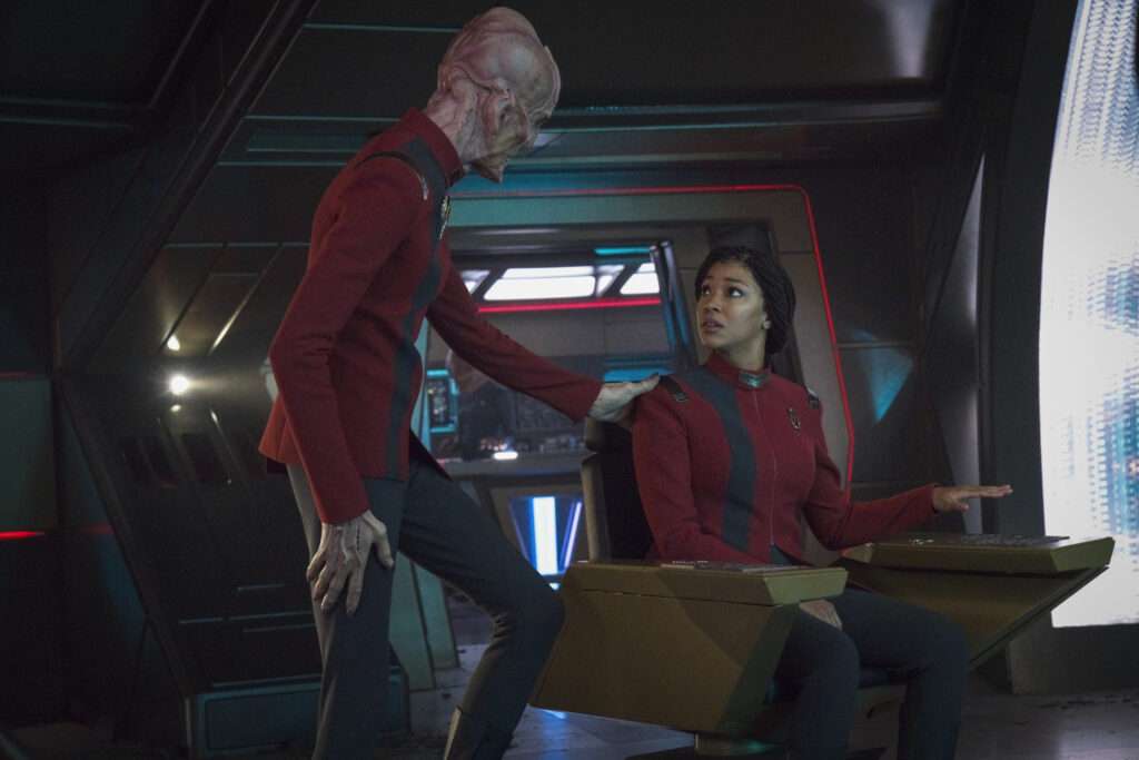 Saru as Burnham's XO on the Discovery Bridge