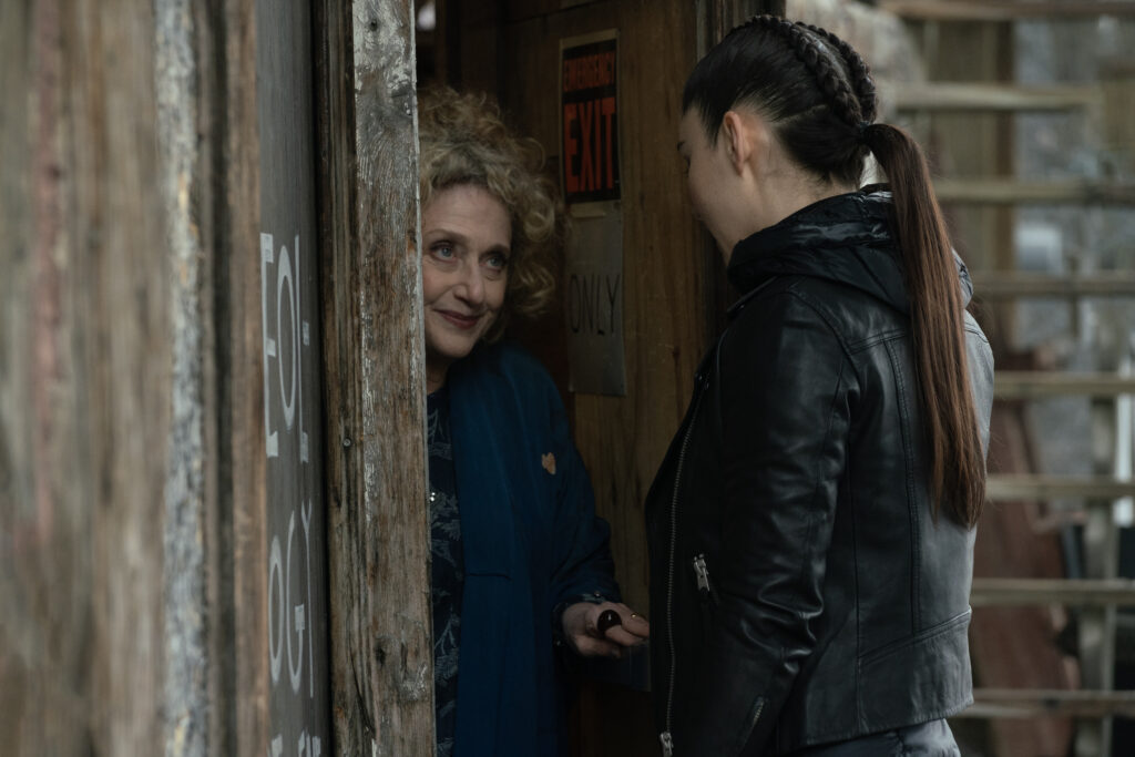 Carol Kane as Pelia and Christina Chong as La’an in episode 203 “Tomorrow and Tomorrow and Tomorrow” of Star Trek: Strange New Worlds, streaming on Paramount+, 2023. Photo Cr: Michael Gibson/Paramount+