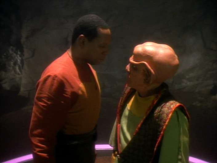 Sisko and Quark confront each other in "The Jem Hadar"