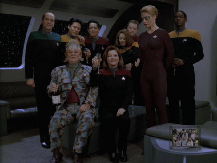 Voyager family photo in 11:59