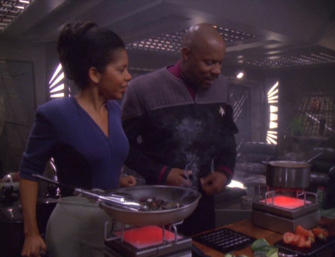 Kasidy burns Ben's bell peppers while they're cooking together